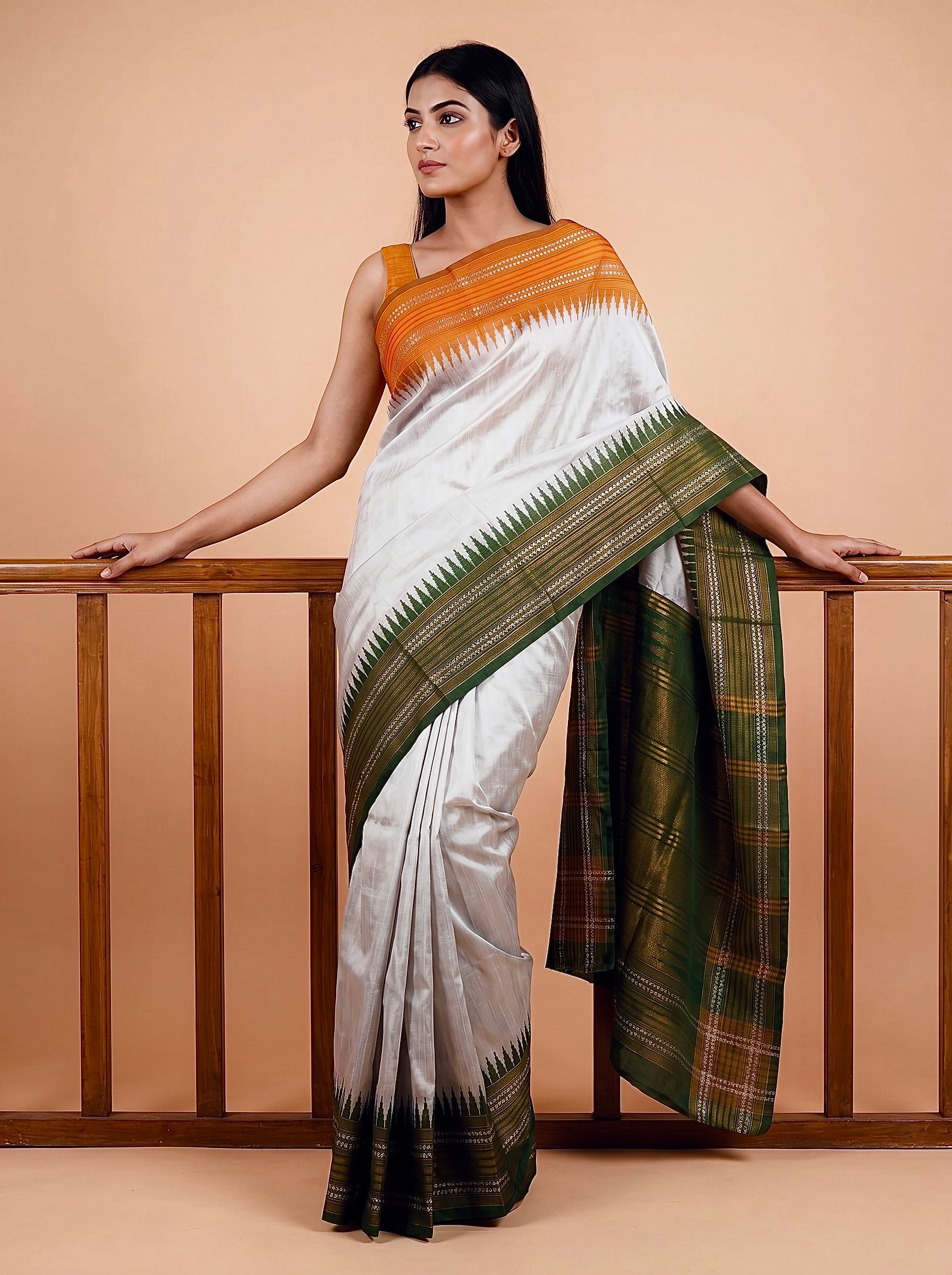 ADVITA Vanyadevi : RAW SILK with Temple border